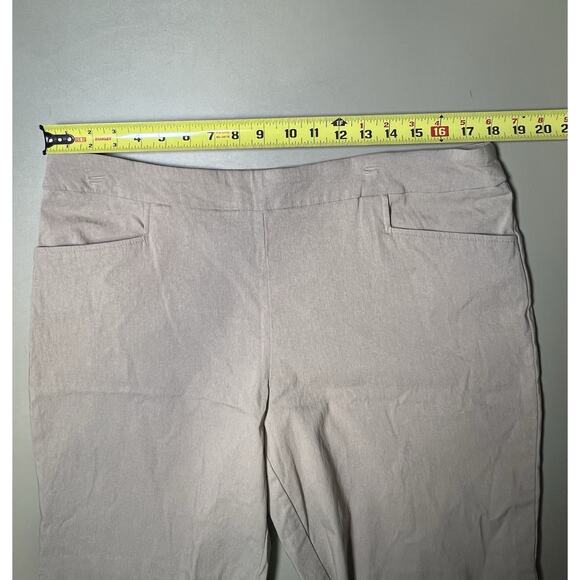 Time and Tru XL (16-18) Tan Pull On Bermuda Shorts - Picture 4 of 5